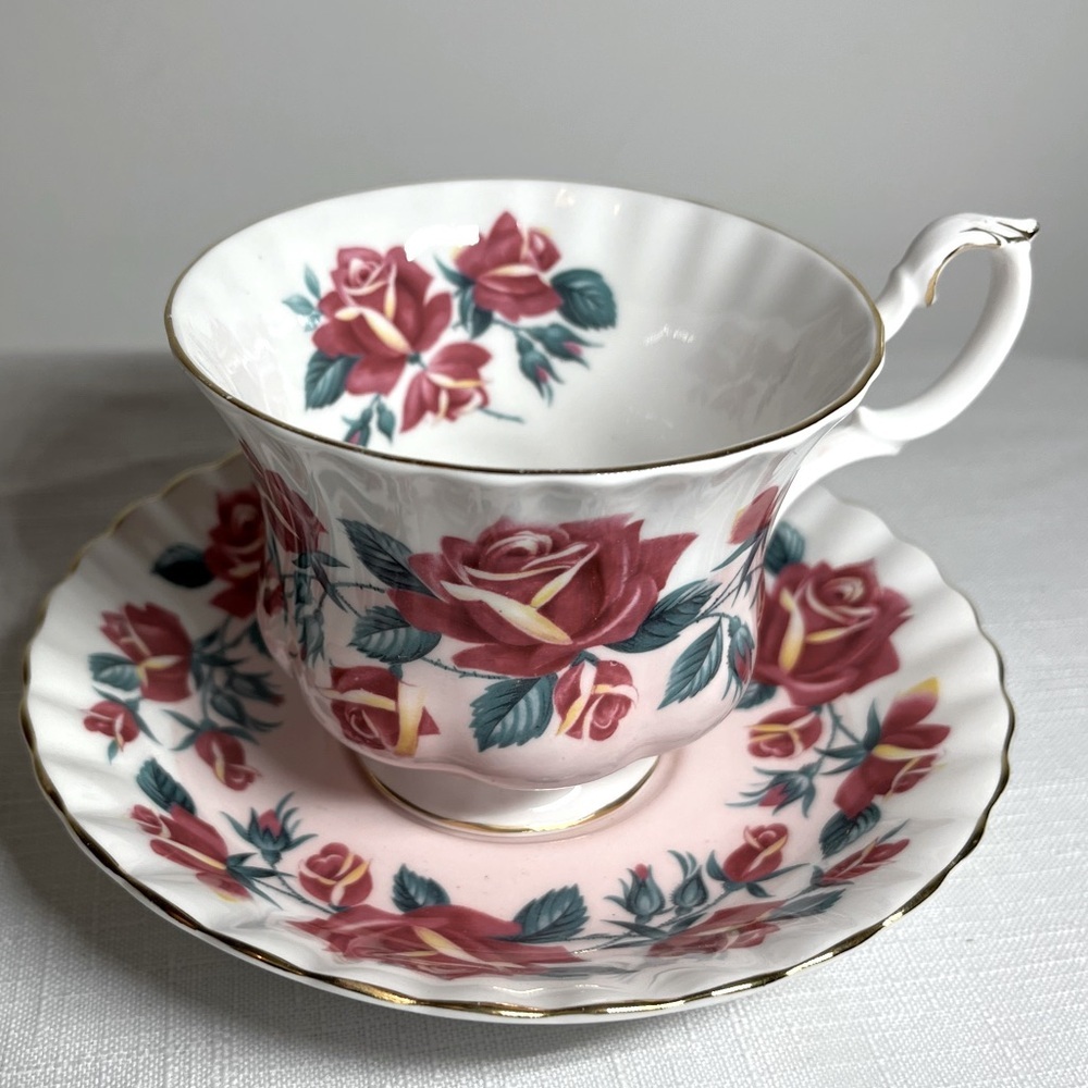 Royal Albert Lakeside Series Windermere Tea Cup and Saucer Set